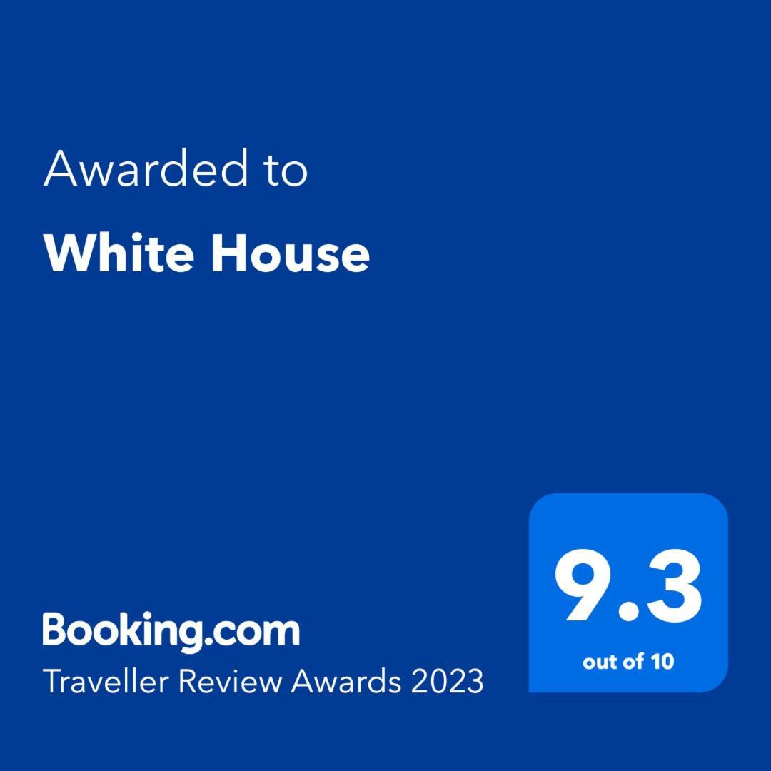 White House Apartment Parede Exterior foto